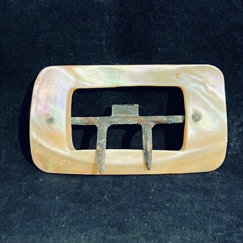 Victorian Mother Of Pearl Rectangle Sash Clip - Picture 1 of 5